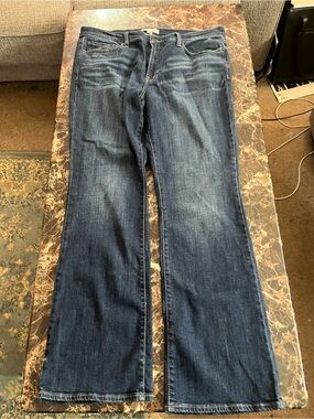 Lucky Brand Classic Women's Dark Blue mid rise boot cut jeans size 16